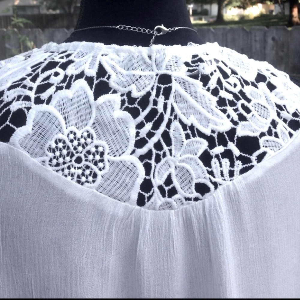Ivory rayon lace panel sleeveless peasant blouse size S, NWT - Picture 3 of 4